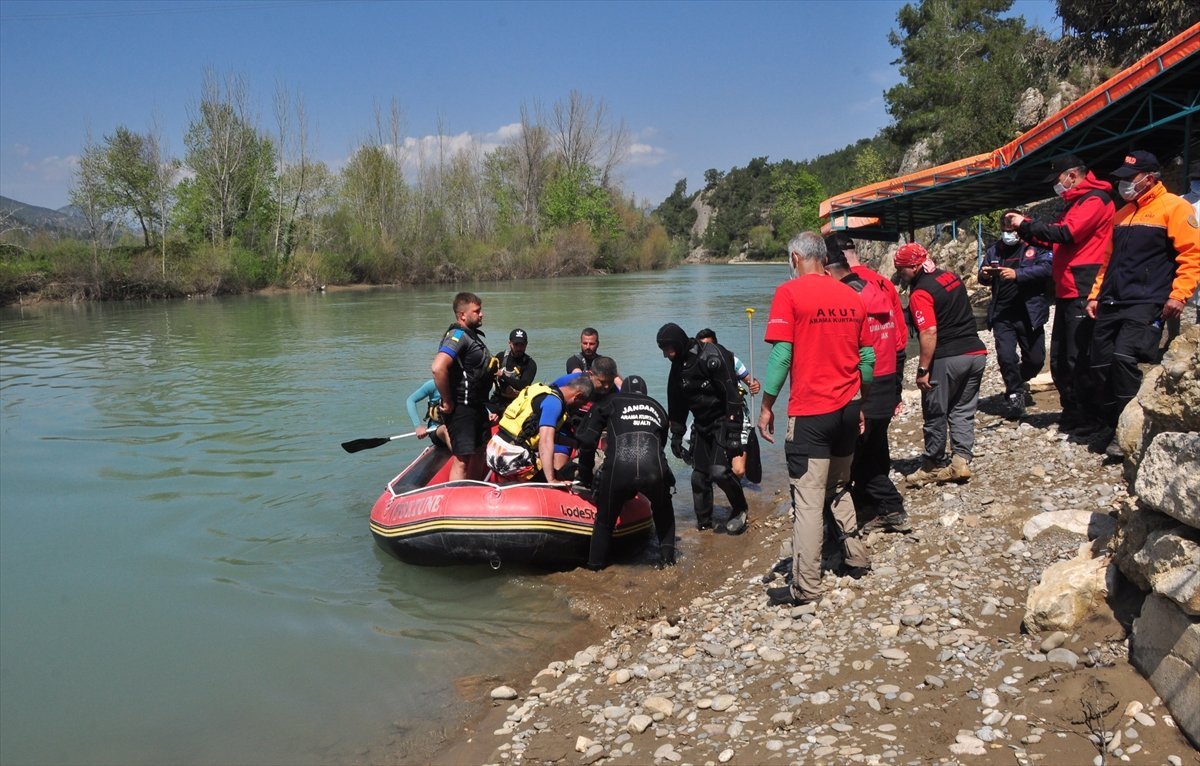 down-sendromlu-cocuk-rafettin-ugur-cimen-irmakta-olu-bulundu