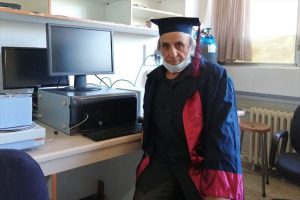 33-yil-once-kazandigi-universiteden-mezun-oldu