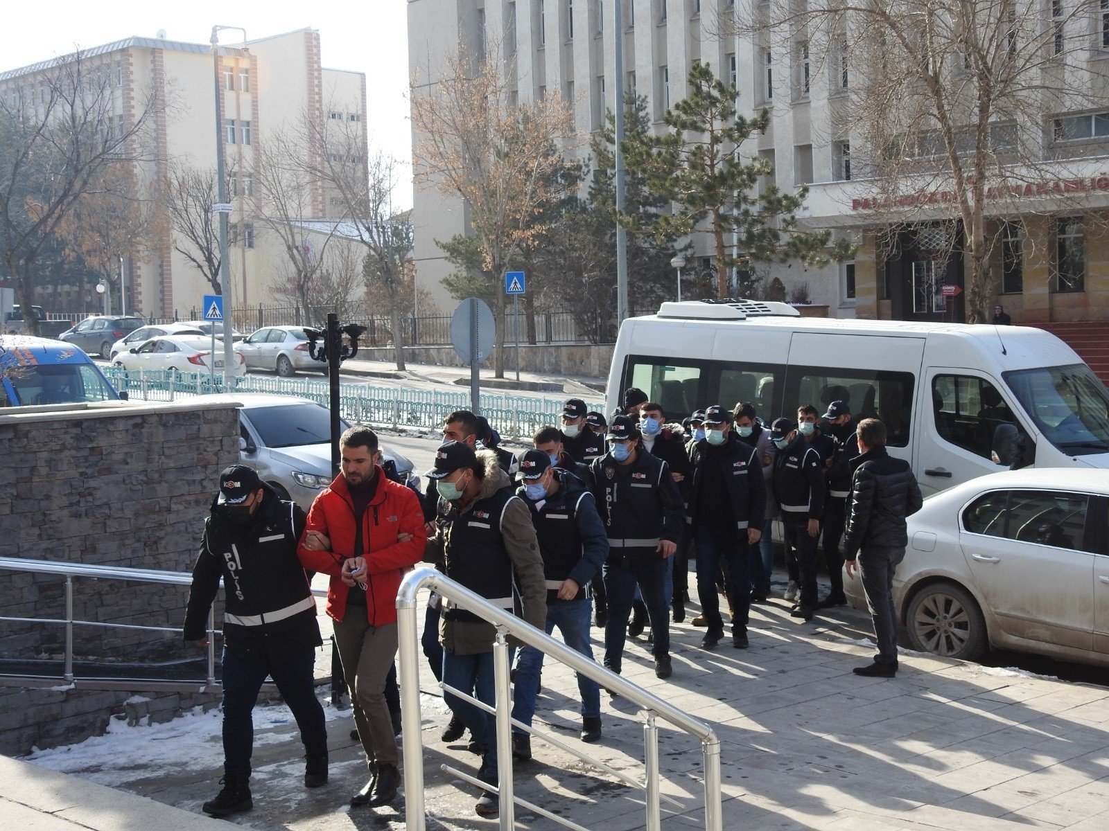 ERZURUM'DA SUÇ ÇETESİ ÇÖKERTİLDİ
