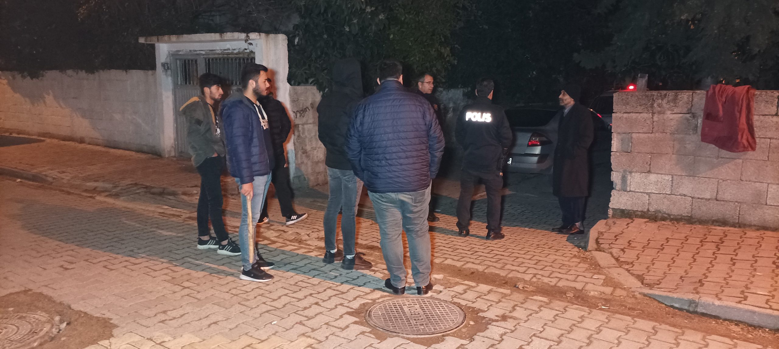 HIRSIZLIK İÇİN GELEN ŞAHIS MOTOSİKLETİ BIRAKIP KAÇTI
