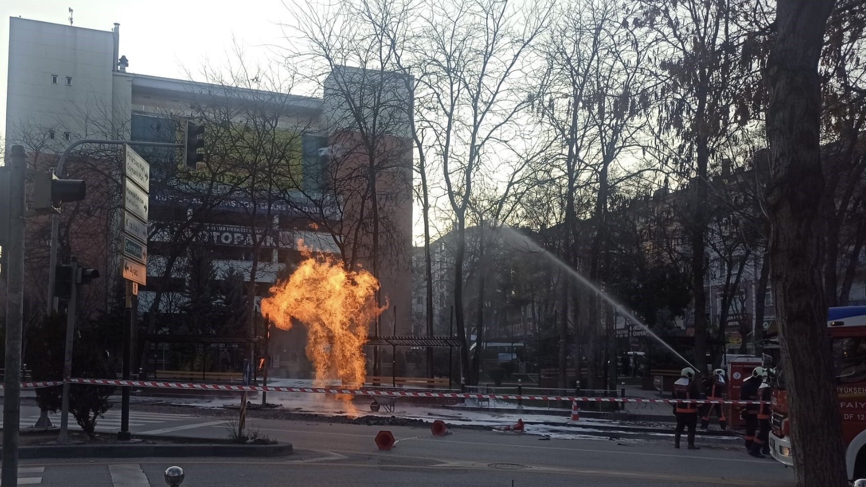 ANKARA'DA DOĞALGAZ BORUSU PATLADI