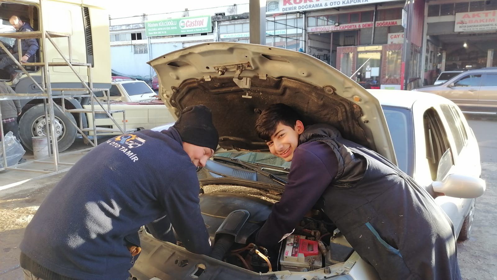 SANAYİ ESNAFI ÇIRAK BULAMAMAKTAN YAKINIYOR GİRESUN'UN BULANCAK  İLÇESİNDE SANAYİ ESNAFI, ÇIRAK BULMAKTA ZORLUK YAŞADIKLARINI DİLE GETİRDİ