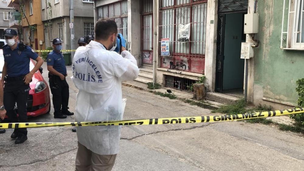 EŞİNİ ÇOCUĞUNUN YANINDA ÖLDÜRDÜ, 'RUH HASTASIYIM' DEDİ