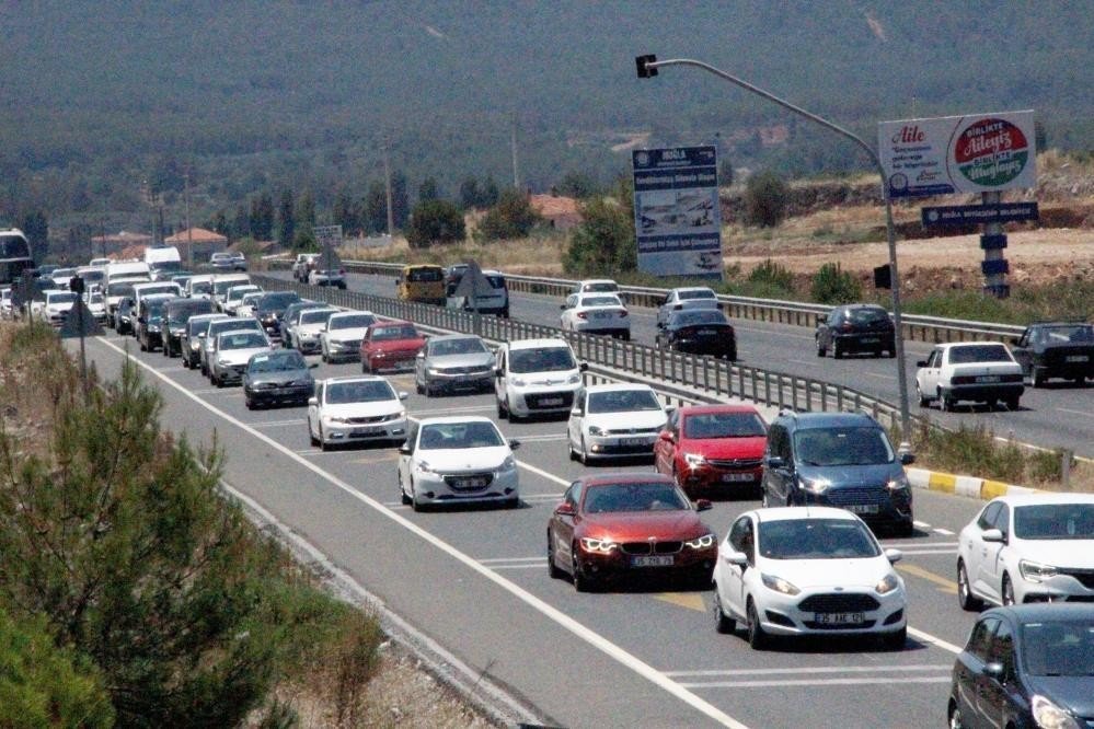 DENİZLİ'DE TOPLAM ARAÇ SAYISI 447 BİN 782'YE ULAŞTI