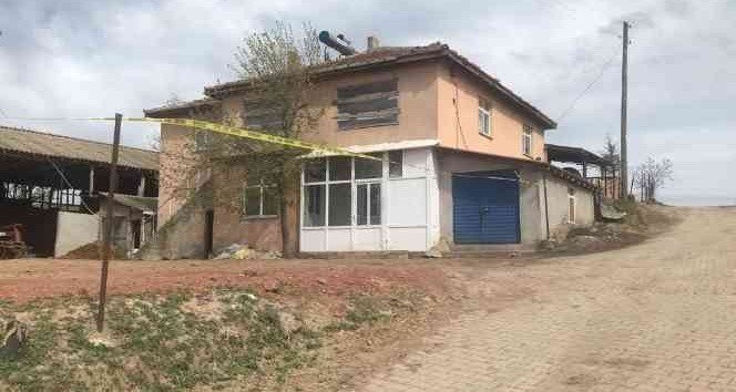 120 BİN LİRA İÇİN BİR AİLEYİ KATLETMİŞ: BİLEZİK VE BEŞLİ BULUNAMADI