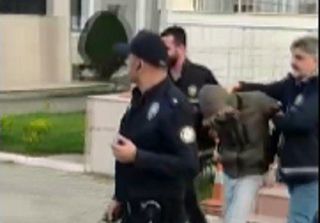 BABASI VE BABAANNESİNİ DÖVÜP SOSYAL MEDYADA YAYINLAYAN ZANLI TUTUKLANDI