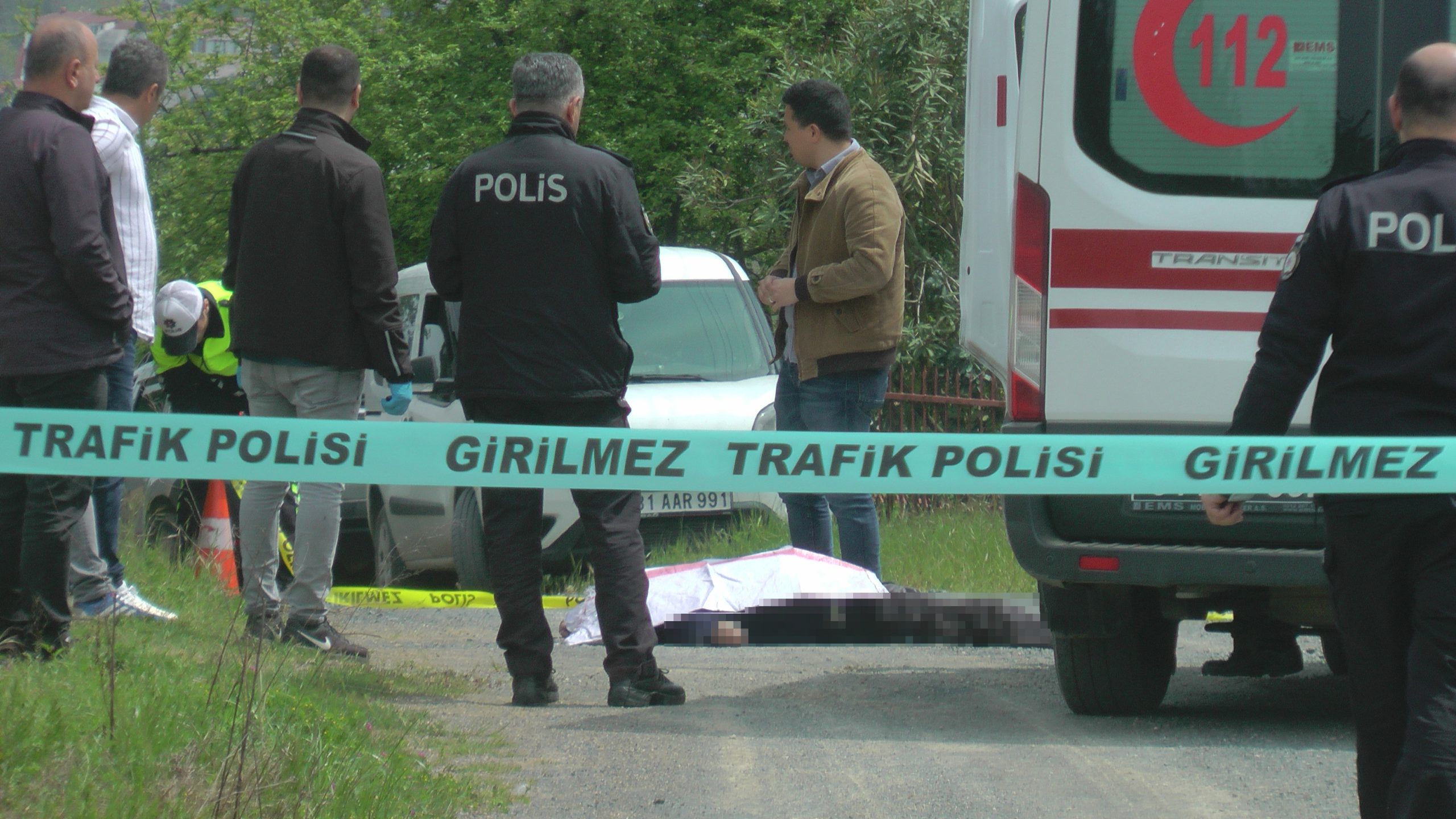 SOKAK ORTASINDA CESET BULUNDU