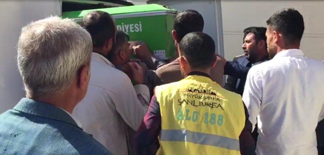 SULAMA KANALINDA ARANAN İKİ ARKADAŞIN CESEDİNE ULAŞILDI SULAMA KANALINA DEVRİLEN ARAÇTA ÖLEN 5 KİŞİNİN DE CESEDİNE ULAŞILDI, ARAMA ÇALIŞMALARI SON BULDU