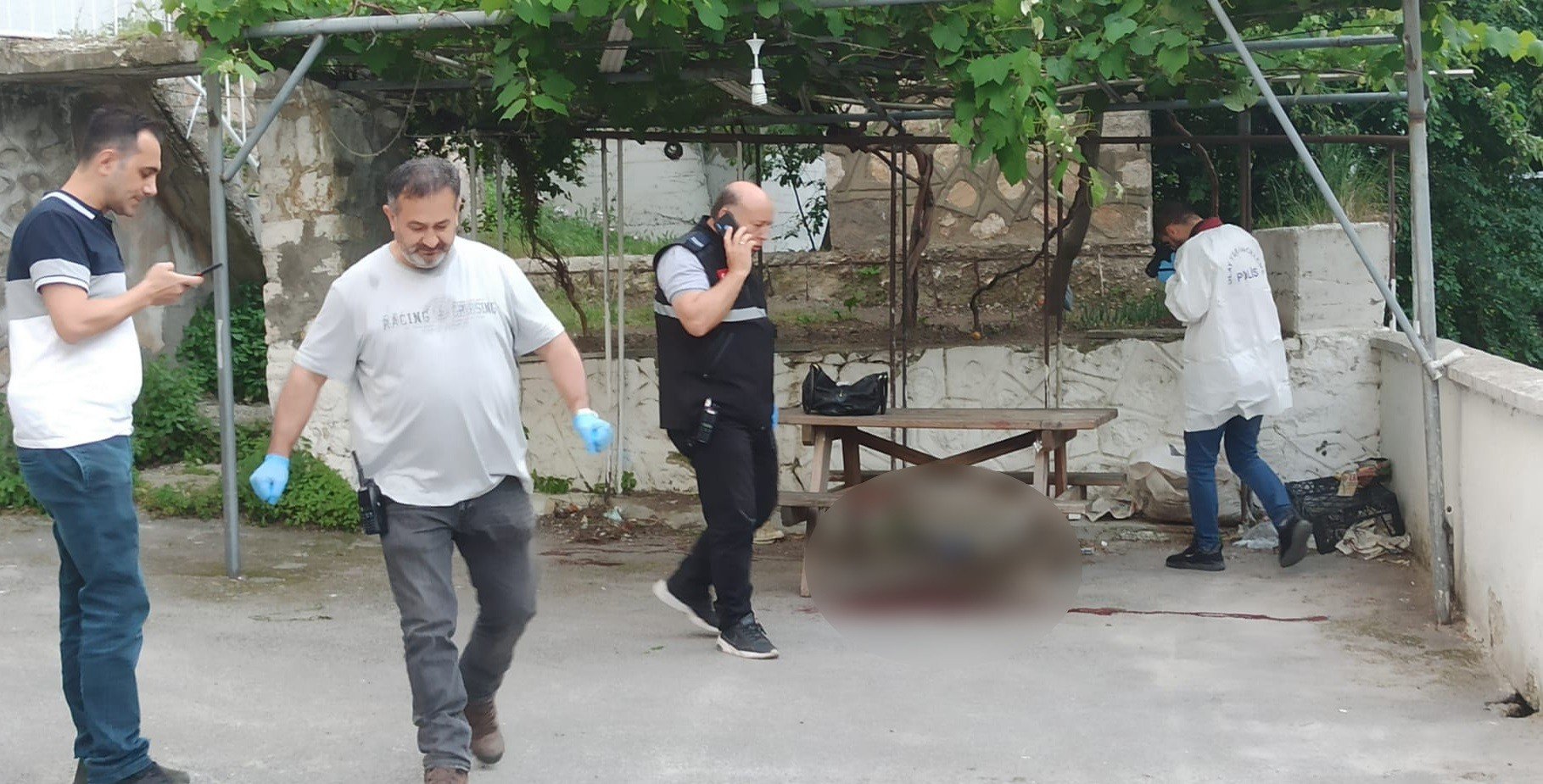 BURSA'DA DEHŞET: TARTIŞTIĞI KADINI ÖLDÜRDÜ ARDINDAN İNTİHAR ETTİ
