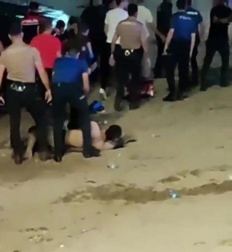 GECE VAKTİ DENİZE GİRDİ, BOĞULMAKTAN SON ANDA KURTARILDI