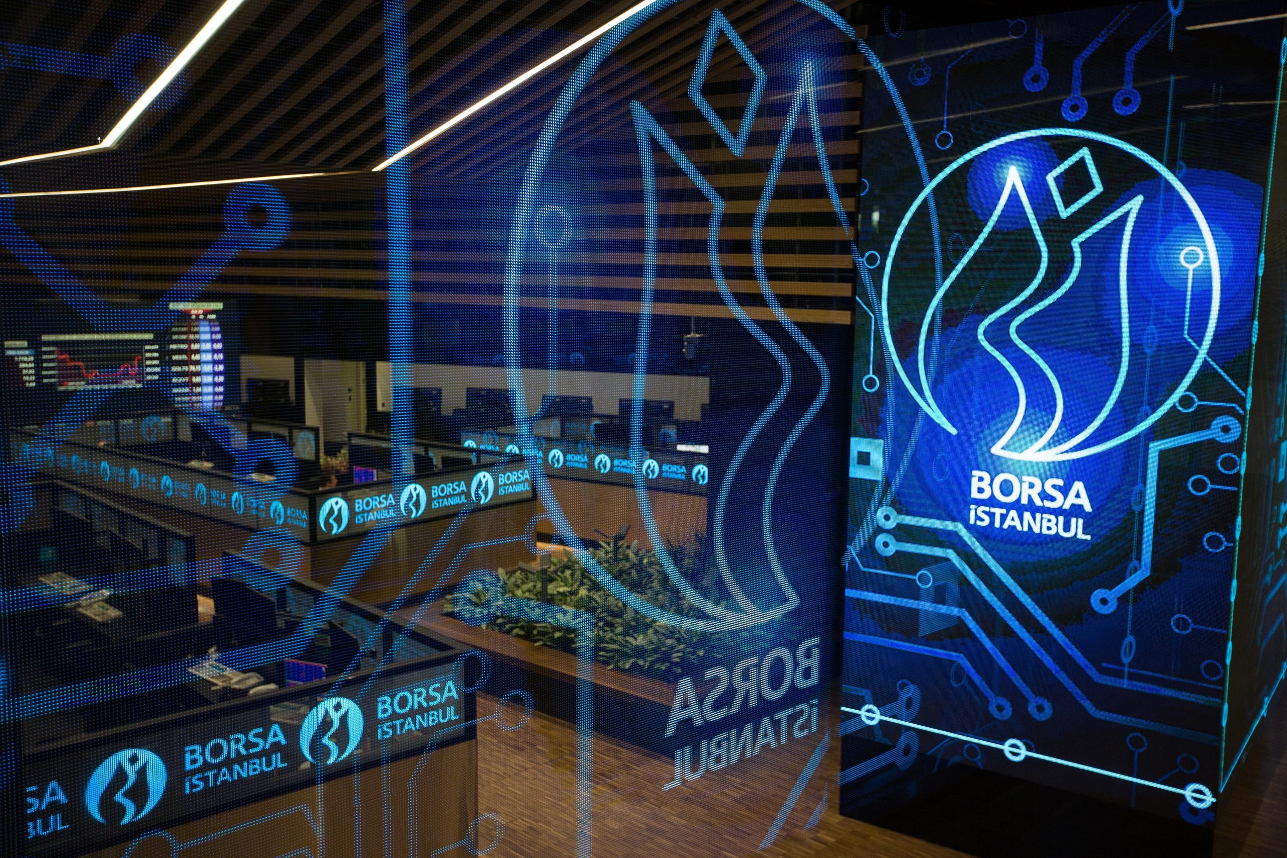 BORSA HAFTAYA YÜKSELİŞLE BAŞLADI