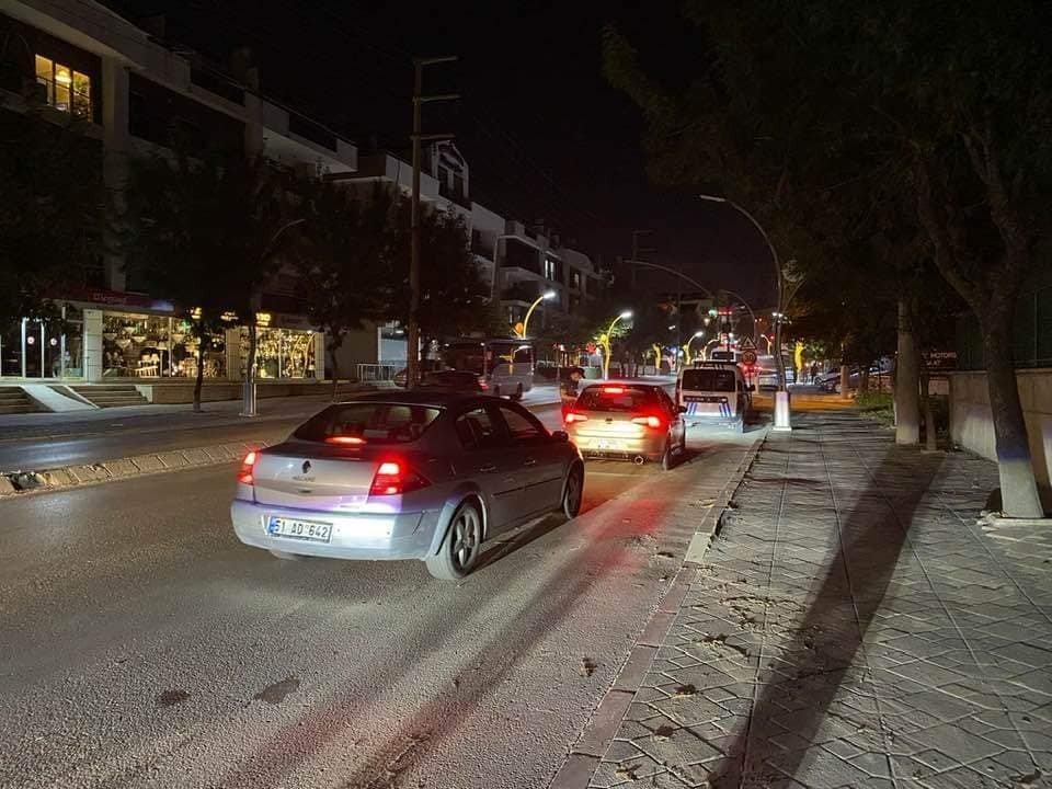 VATANDAŞIN TALEBİ ÜZERİNE ASAYİŞ UYGULAMASI YAPILDI KAYMAKAM KARA, YAPILAN ÇALIŞMALARI BİZZAT TAKİP ETTİ