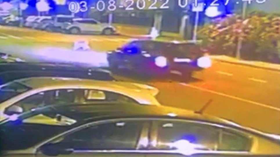 KÖPEĞİNİ EZEN 17 YAŞINDAKİ EHLİYETSİZ SÜRÜCÜNÜN AİLESİNE İSYAN ETTİ "BENİM ÇOCUĞA HİÇBİR ÖFKEM YOK. ÖFKEM ANNE VE BABASINA"