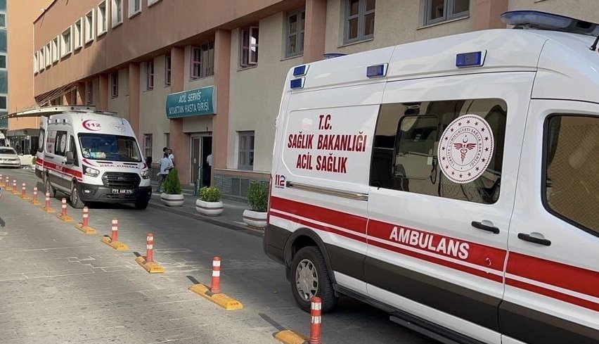 BATMAN'DA ŞİZOFREN HASTASI BABA DEHŞETİ: KIZINA BALTAYLA VURDU