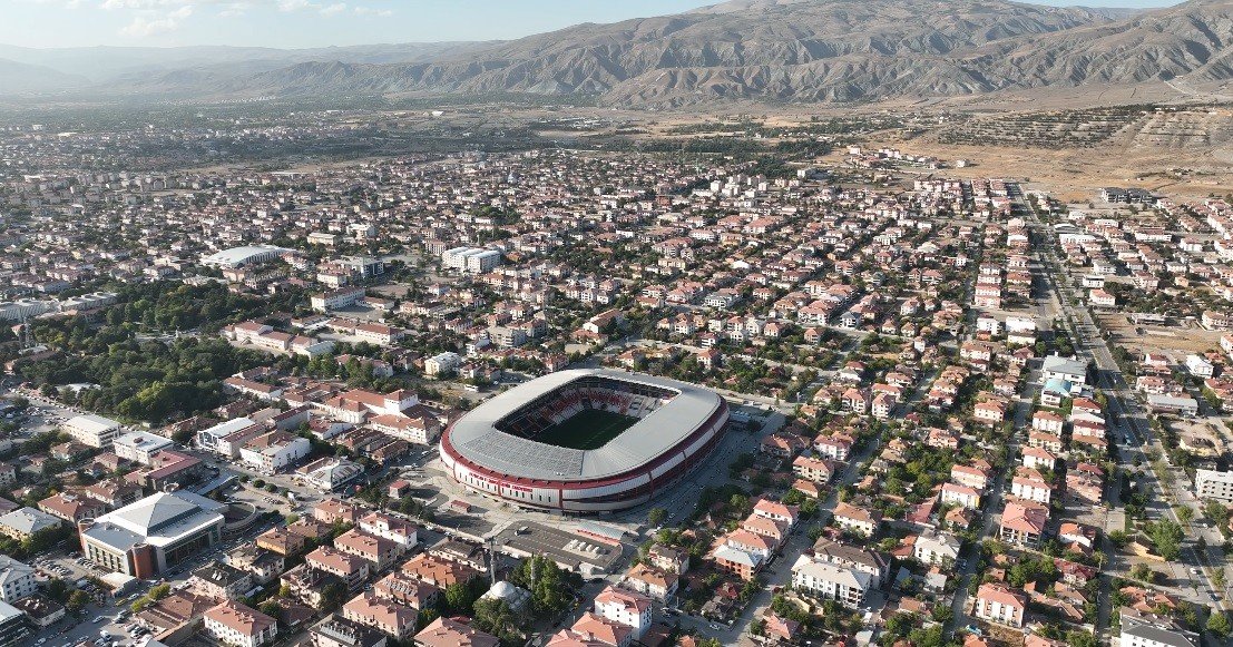 ERZİNCAN'DA EKİM AYINDA İHRACAT 2 MİLYON 050 BİN DOLAR, İTHALAT 180 BİN DOLAR OLARAK GERÇEKLEŞTİ