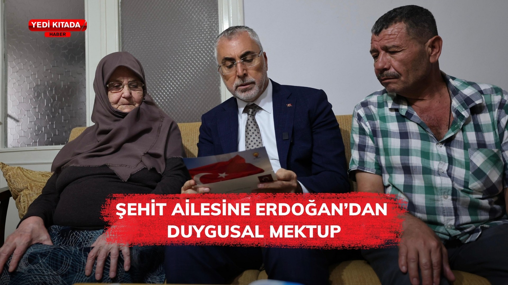 Lacivert Turkuaz Beyaz Modern Özel Okul Kolej Tanıtımı Müşteri Sunum