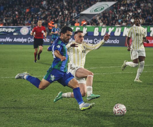 TRENDYOL SÜPER LİG: ÇAYKUR RİZESPOR:0- FENERBAHÇE: 3 (MAÇ SONUCU)